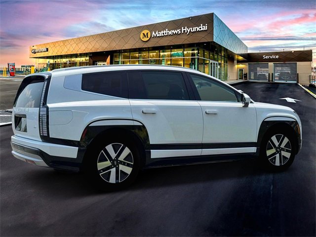 New 2026 Hyundai Ioniq 9 SEL image 8