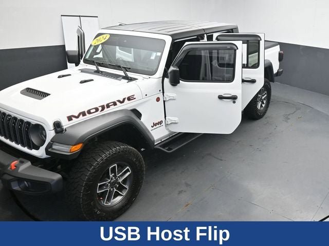 Used 2024 Jeep Gladiator Mojave w/ Technology Group AWD/4WD image 37