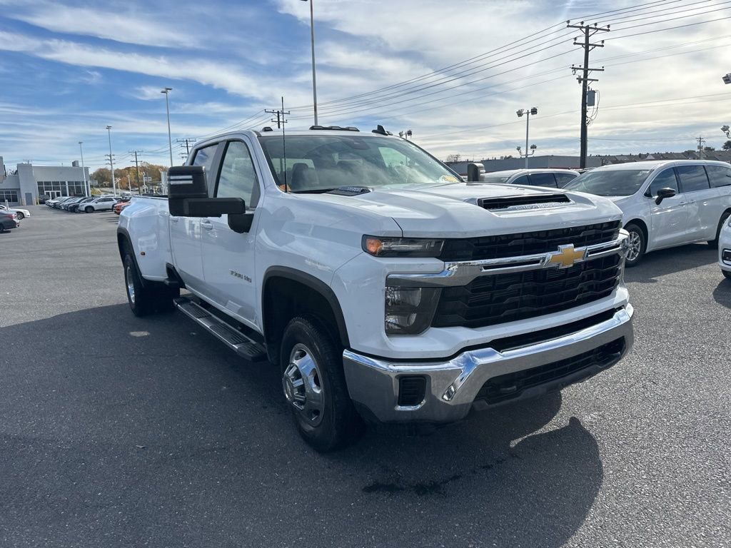 Used 2024 Chevrolet Silverado 3500 LT