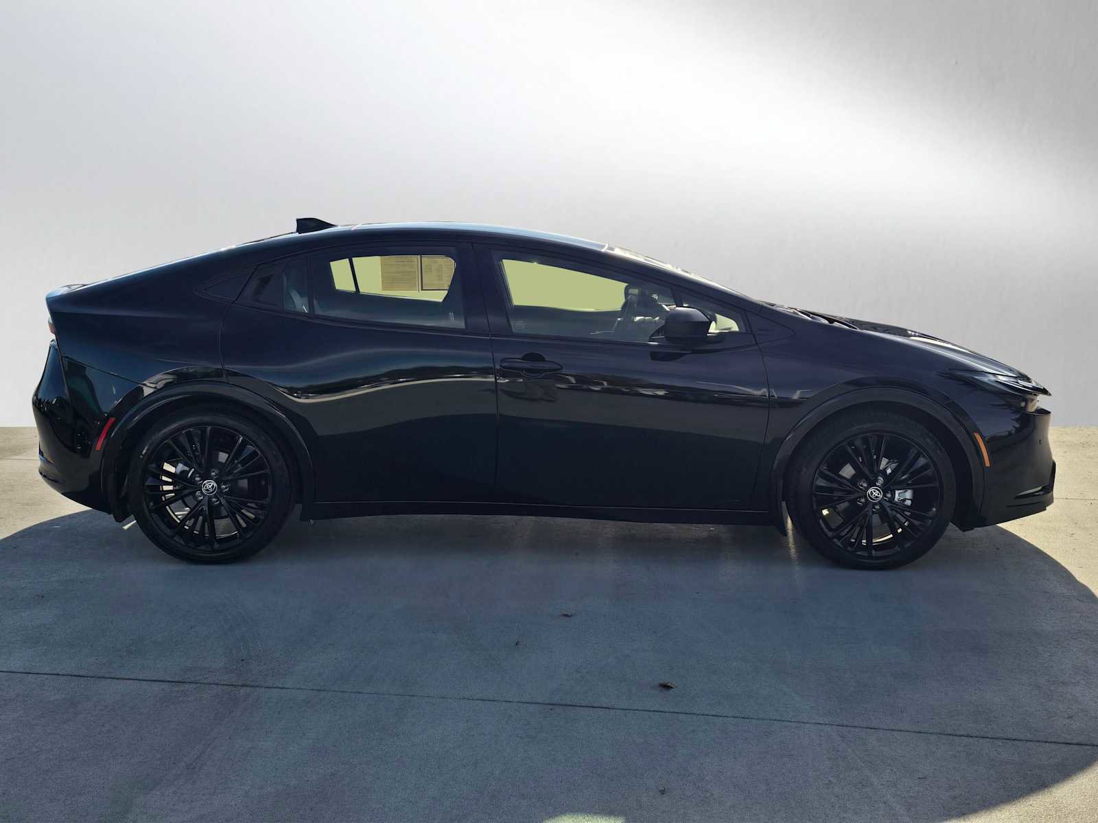 Certified 2025 Toyota Prius AWD image 2