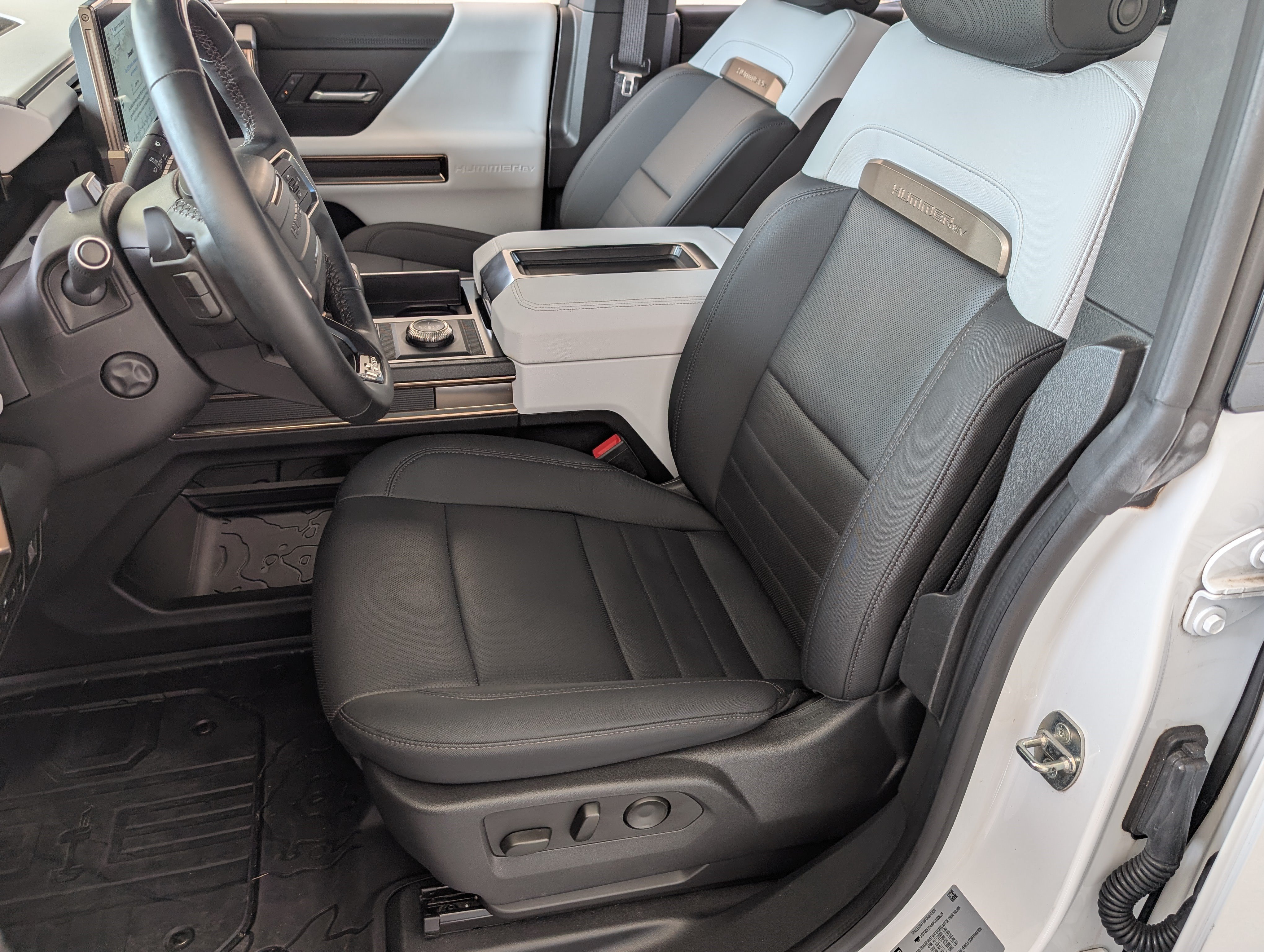 Used 2023 GMC Hummer EV Edition 1 AWD/4WD image 17