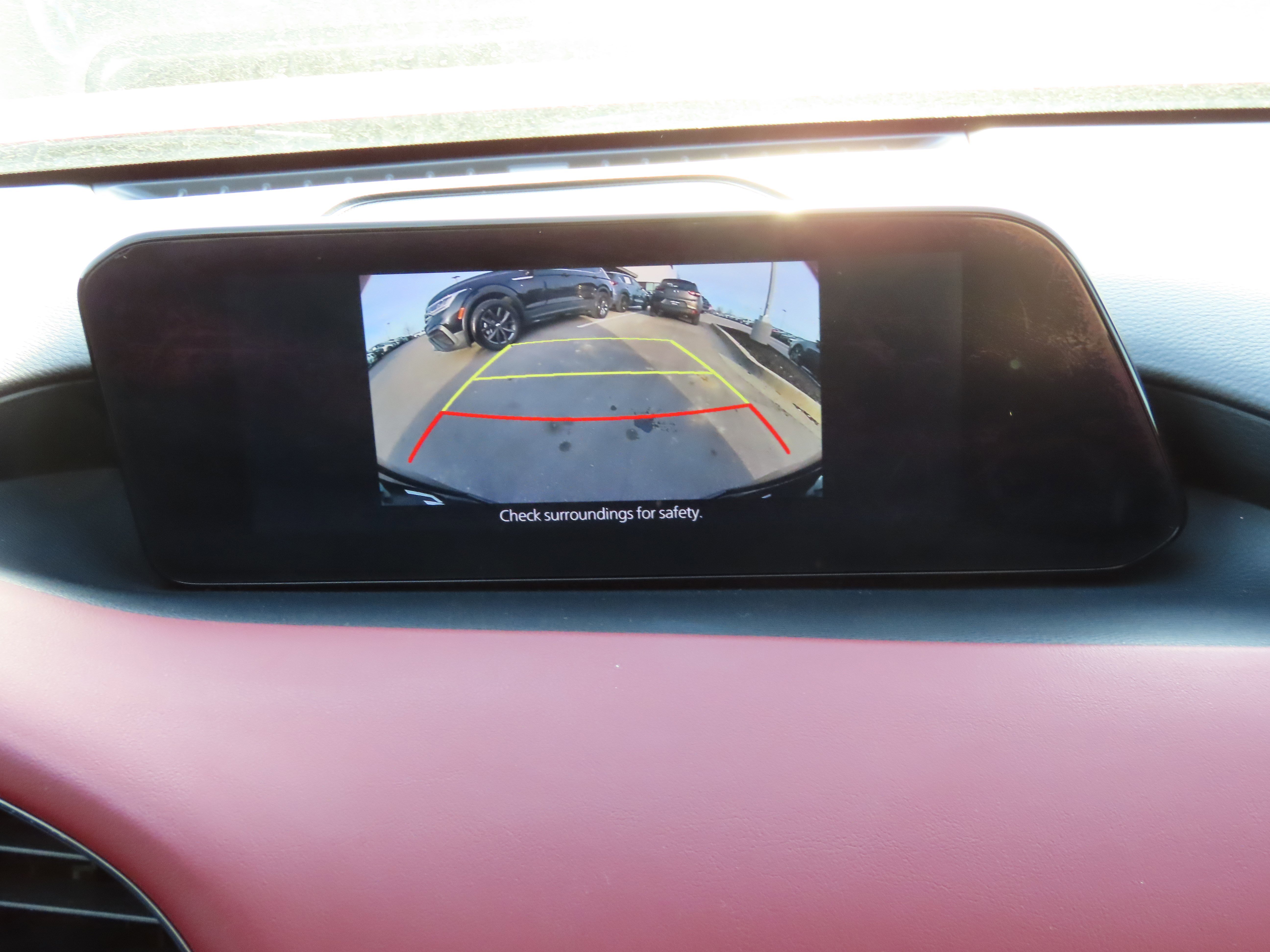 Used 2019 MAZDA MAZDA3 Hatchback w/ Premium Package image 23