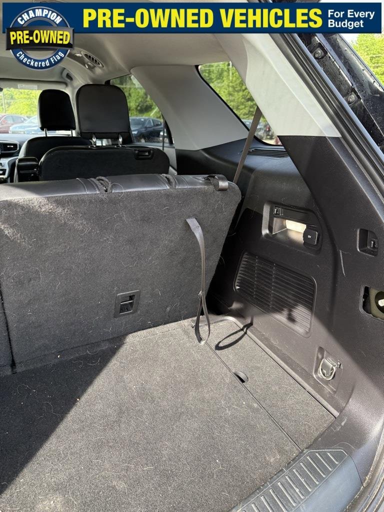 Used 2021 Ford Explorer XLT w/ Equipment Group 202A image 22