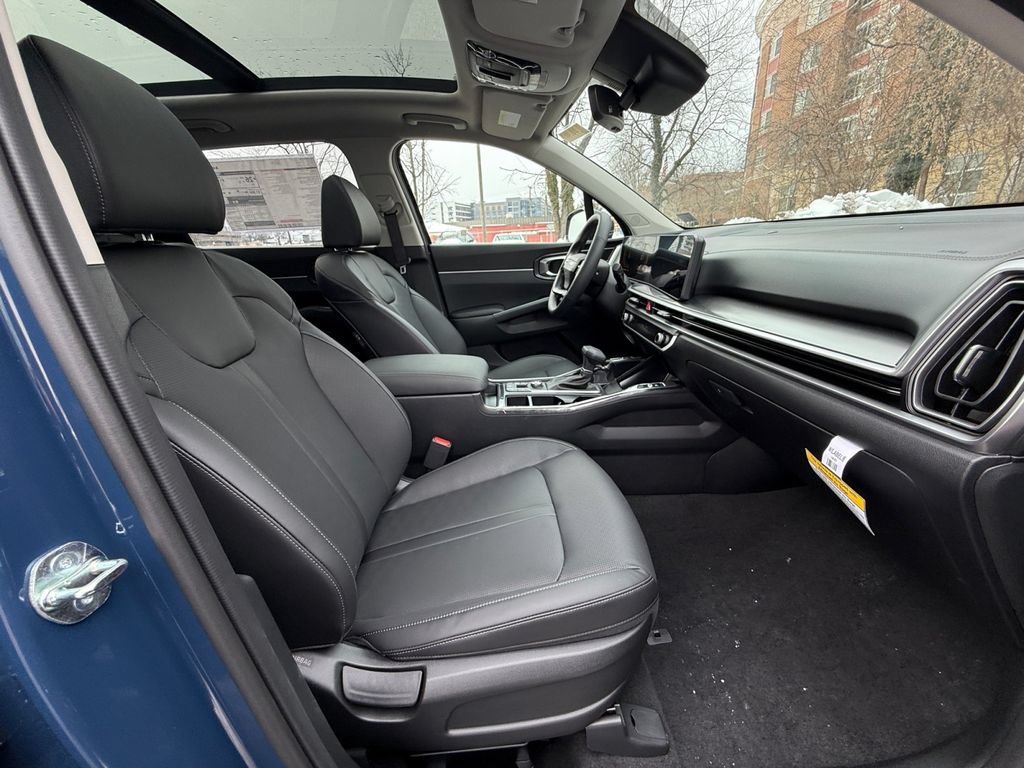 New 2026 Kia Sorento S w/ S Panoramic Sunroof Package FWD image 27