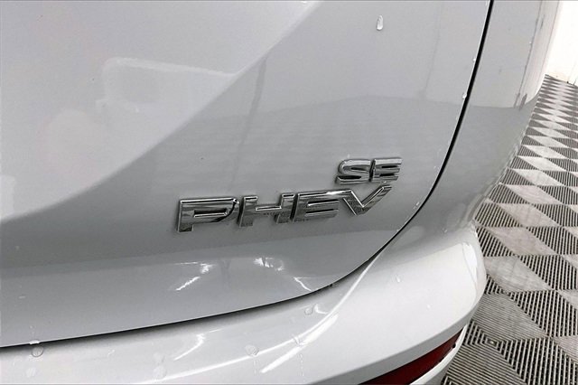 Used 2024 Mitsubishi Outlander SE image 8