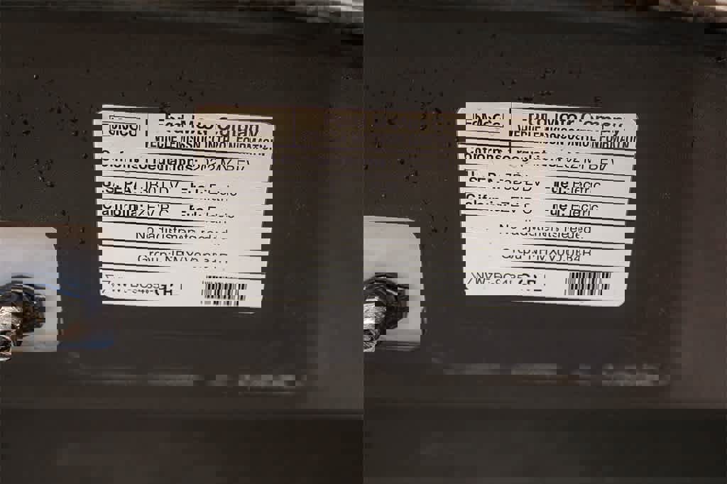 Used 2022 Ford Mustang Mach-E Premium image 38