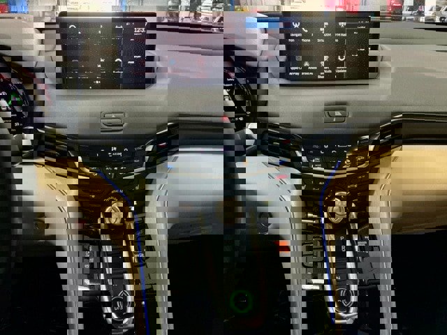 Certified 2025 Acura TLX w/ Technology Package image 23