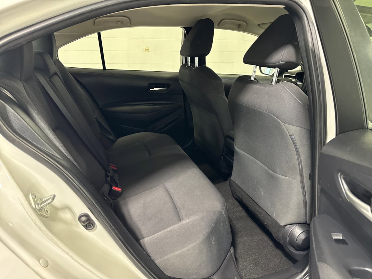 Used 2020 Toyota Corolla LE image 15