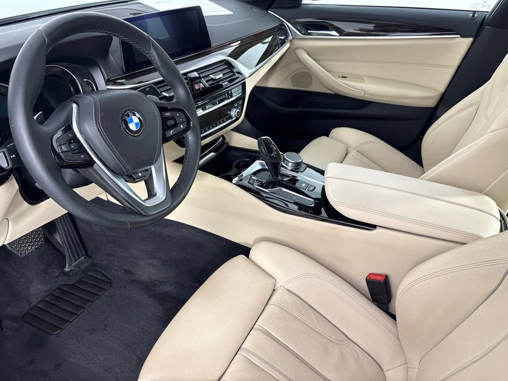 Used 2019 BMW 530i xDrive w/ Convenience Package AWD/4WD image 11