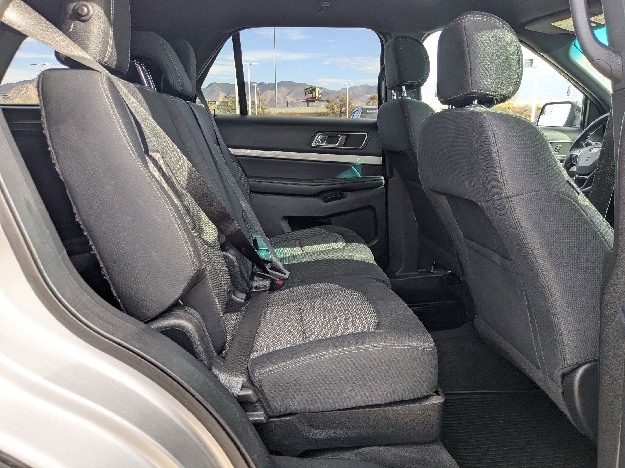 Used 2016 Ford Explorer XLT w/ Equipment Group 201A image 18