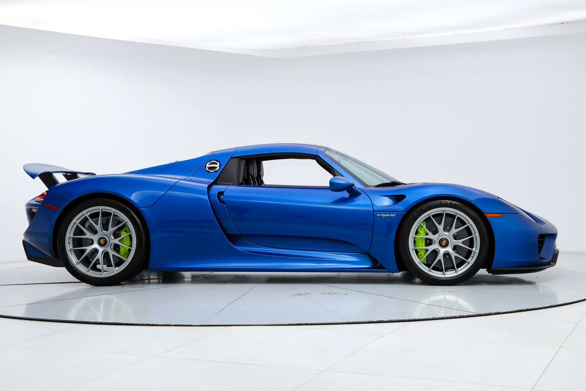 Used 2015 Porsche 918 Spyder AWD/4WD image 5