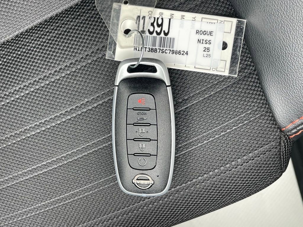 Used 2025 Nissan Rogue SV w/ Rock Creek Premium Package image 36