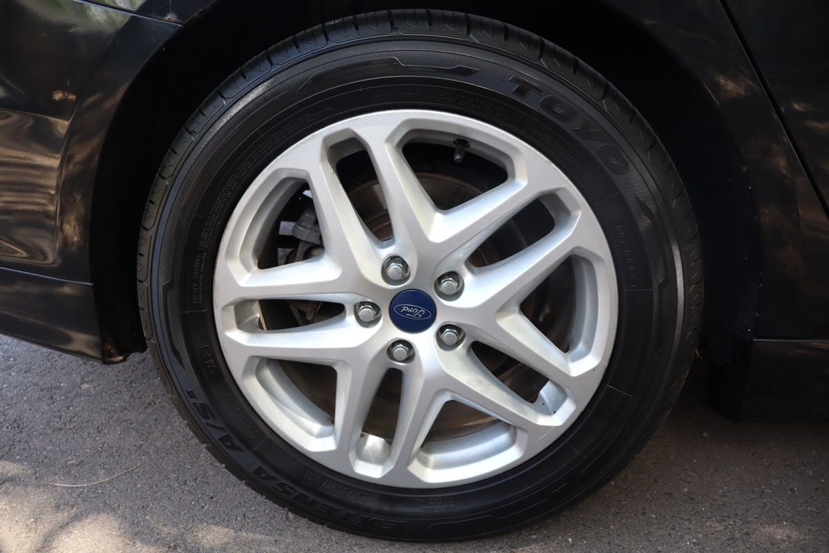 Used 2014 Ford Fusion SE FWD image 44