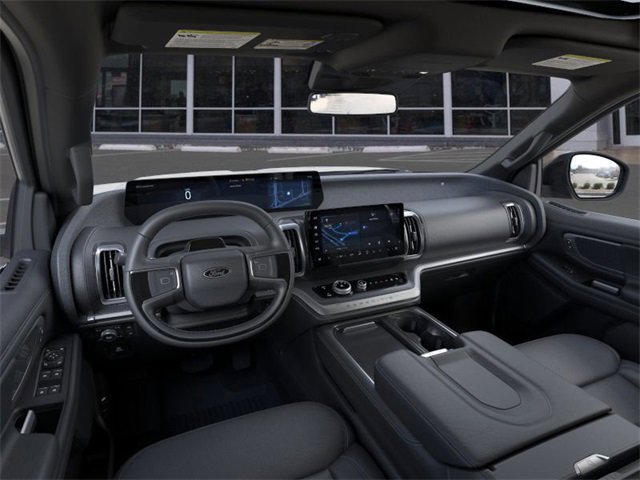New 2025 Ford Expedition Platinum image 9