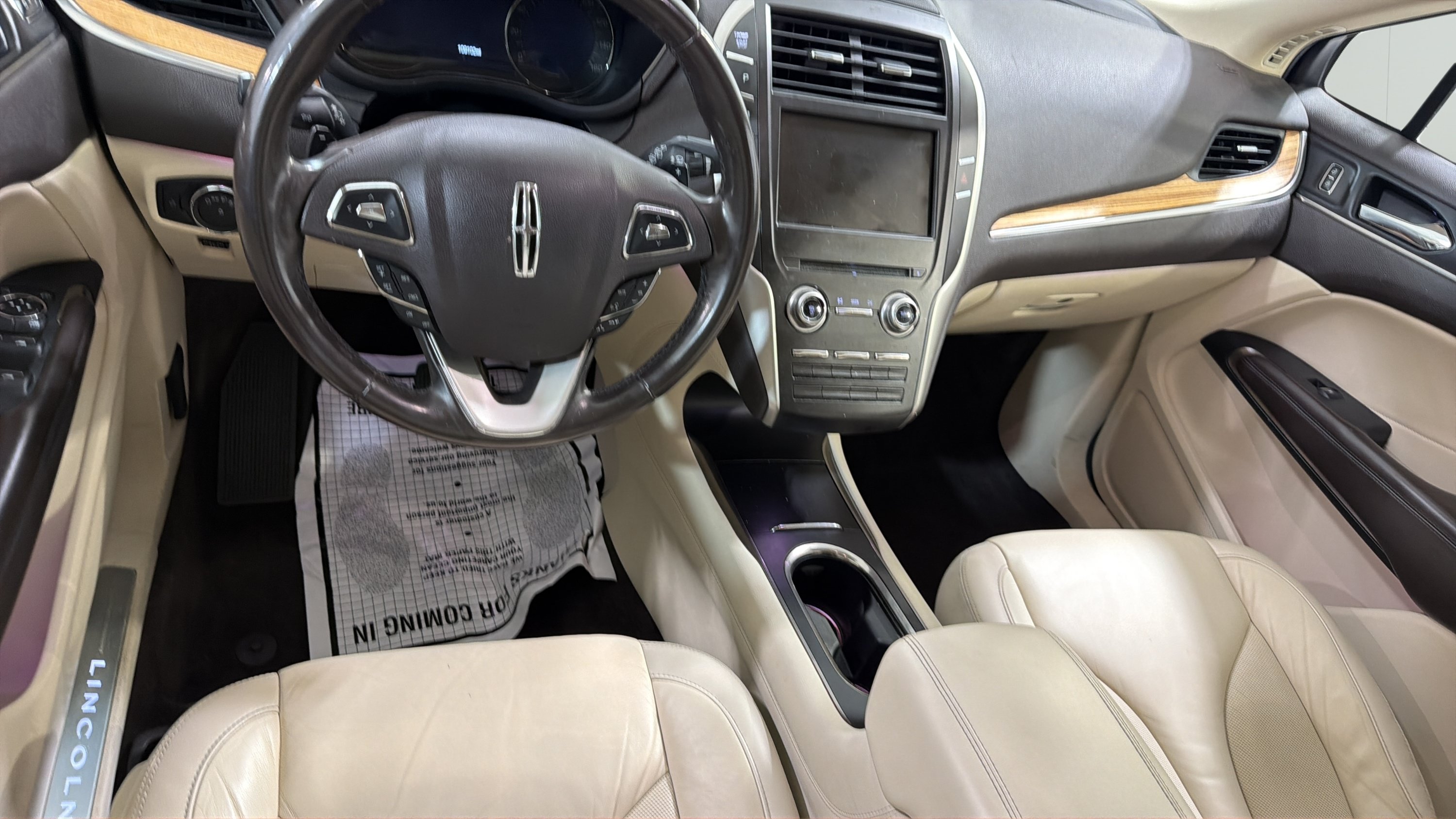 Used 2015 Lincoln MKC FWD w/ Equipment Group 101A Select image 21
