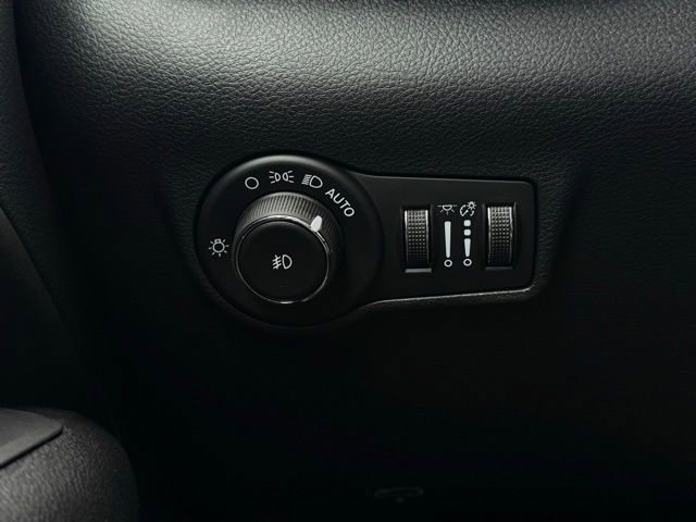 New 2026 Jeep Compass Limited image 27