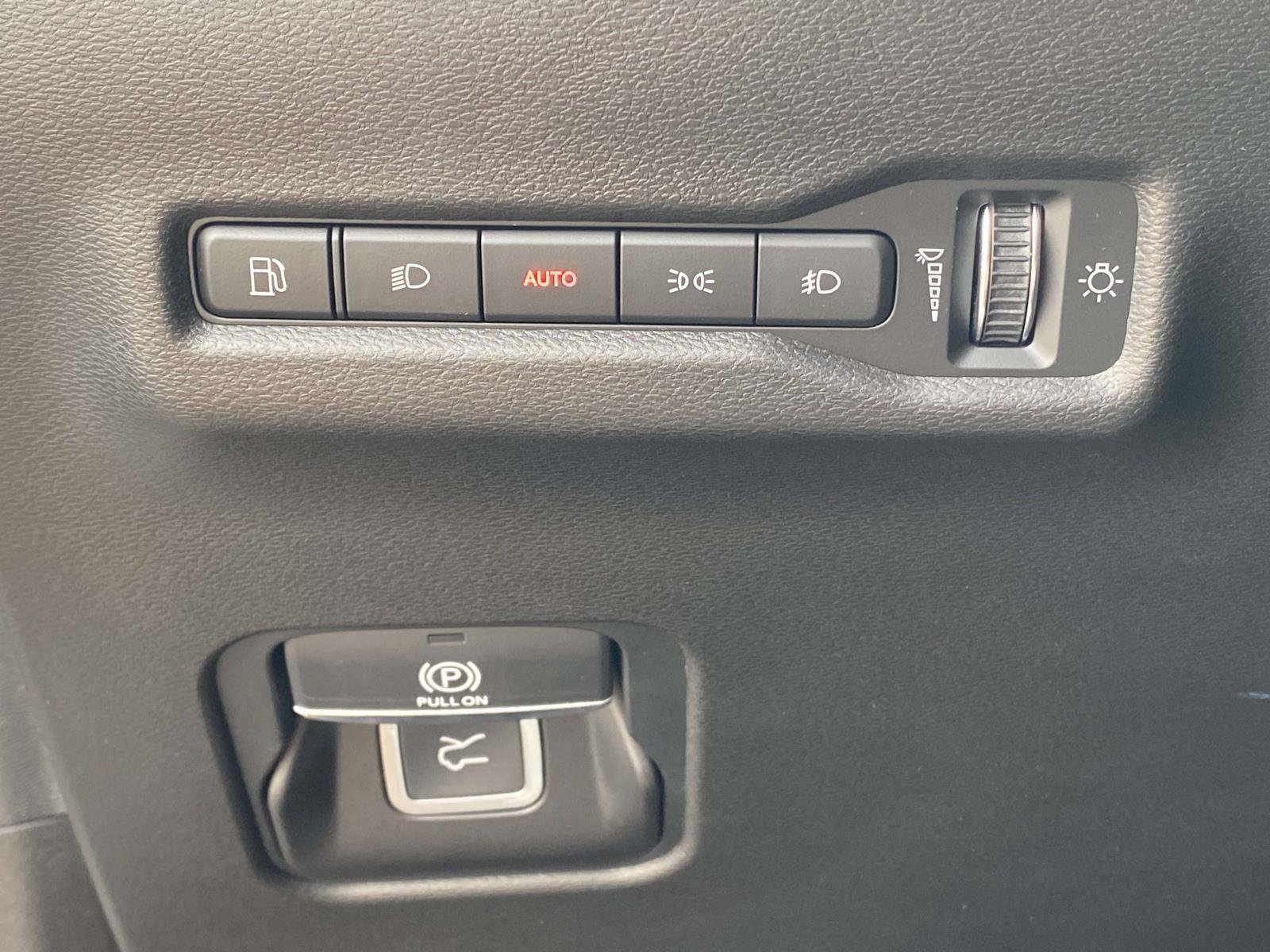 New 2026 Jeep Cherokee Overland AWD/4WD image 19