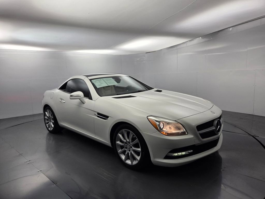 Used 2016 Mercedes-Benz SLK 300 image 38