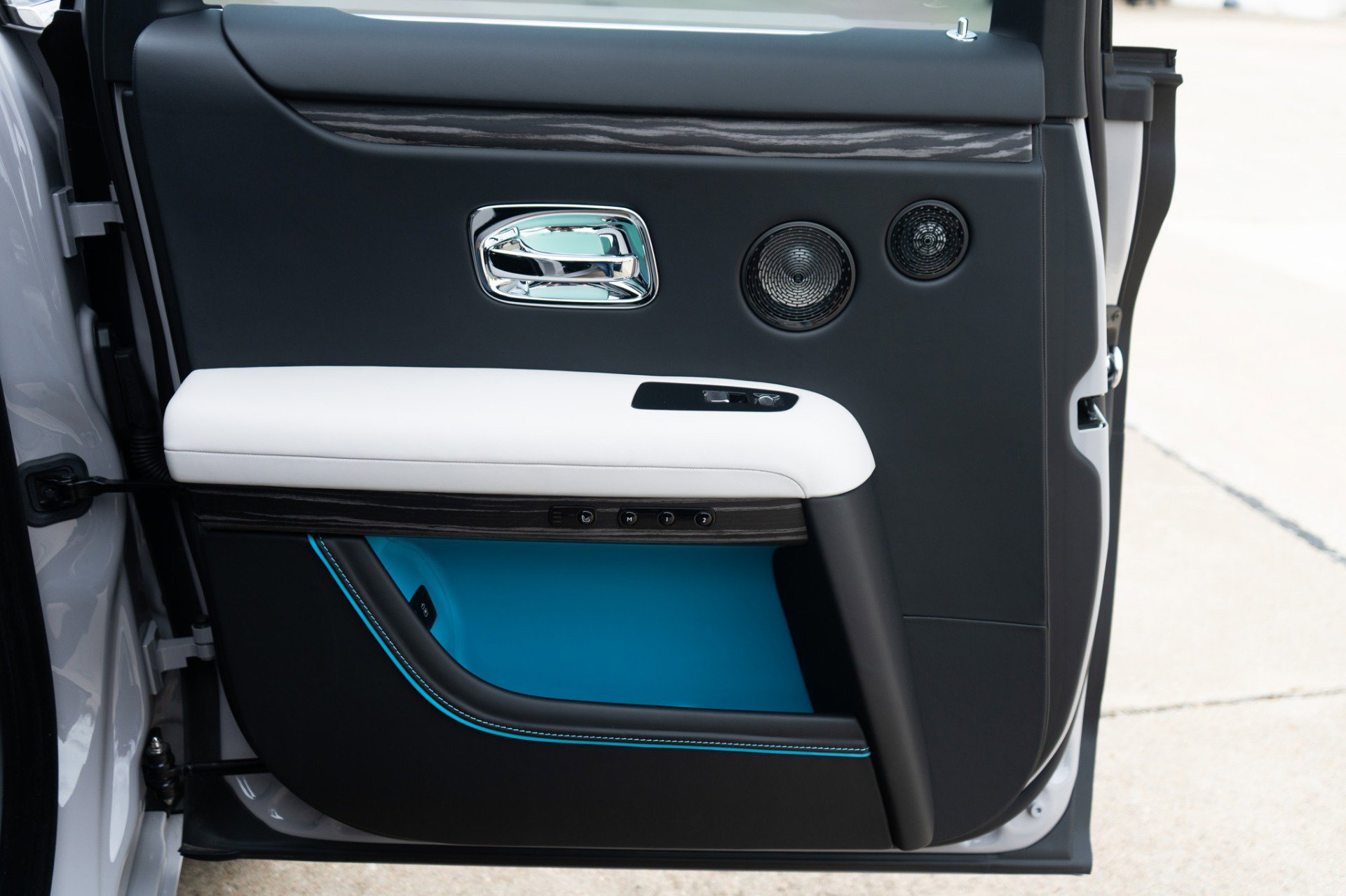 Used 2025 Rolls-Royce Ghost image 37