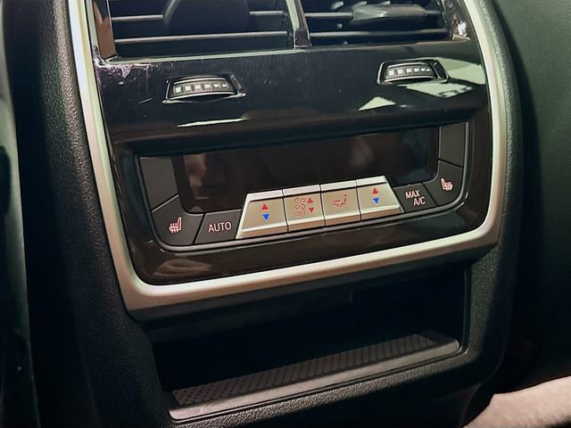 Used 2022 BMW X6 xDrive40i w/ Executive Package image 26