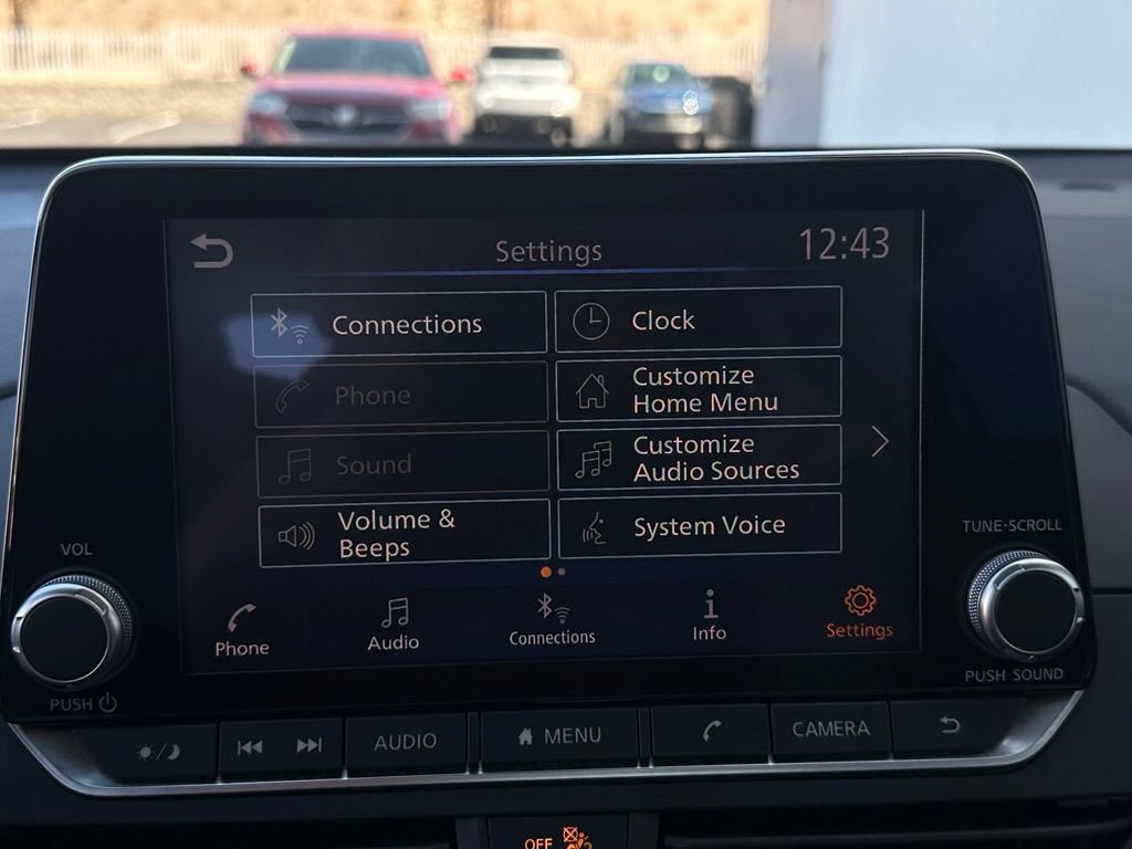 Used 2025 Nissan Altima 2.5 SV FWD image 26