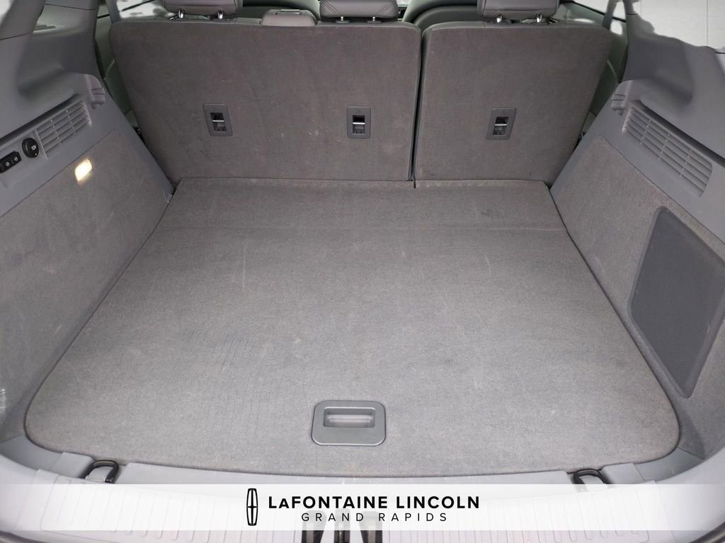 Certified 2023 Lincoln Nautilus Reserve w/ Equipment Group 201A image 30