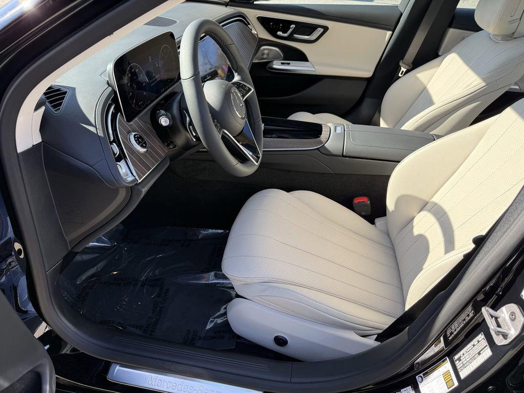 New 2026 Mercedes-Benz E 350 4MATIC Sedan image 9
