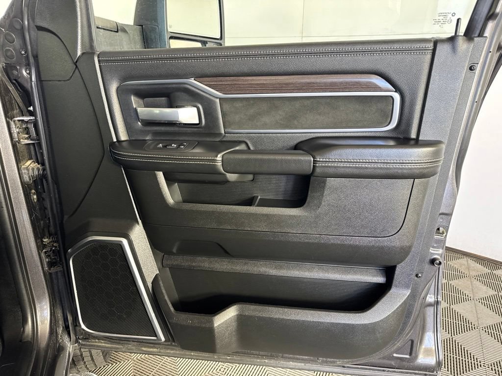 Certified 2025 RAM 3500 Laramie AWD/4WD image 44
