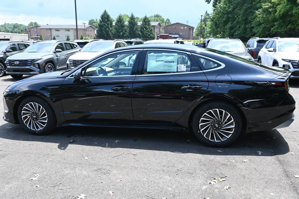 New 2026 Hyundai Sonata Limited FWD image 4