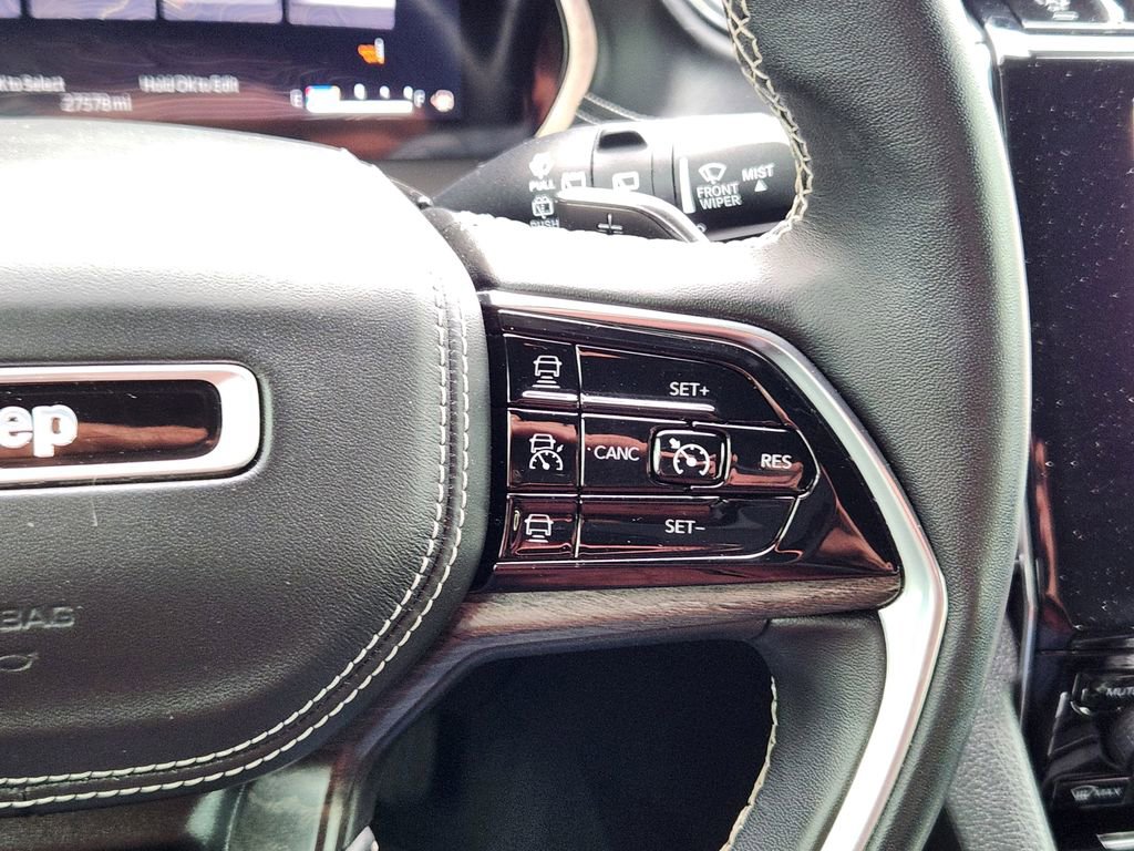 Used 2022 Jeep Grand Cherokee Overland image 18