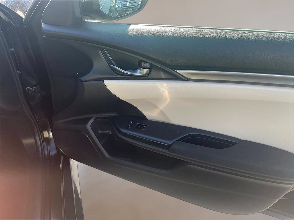 Used 2018 Honda Civic Sport image 25