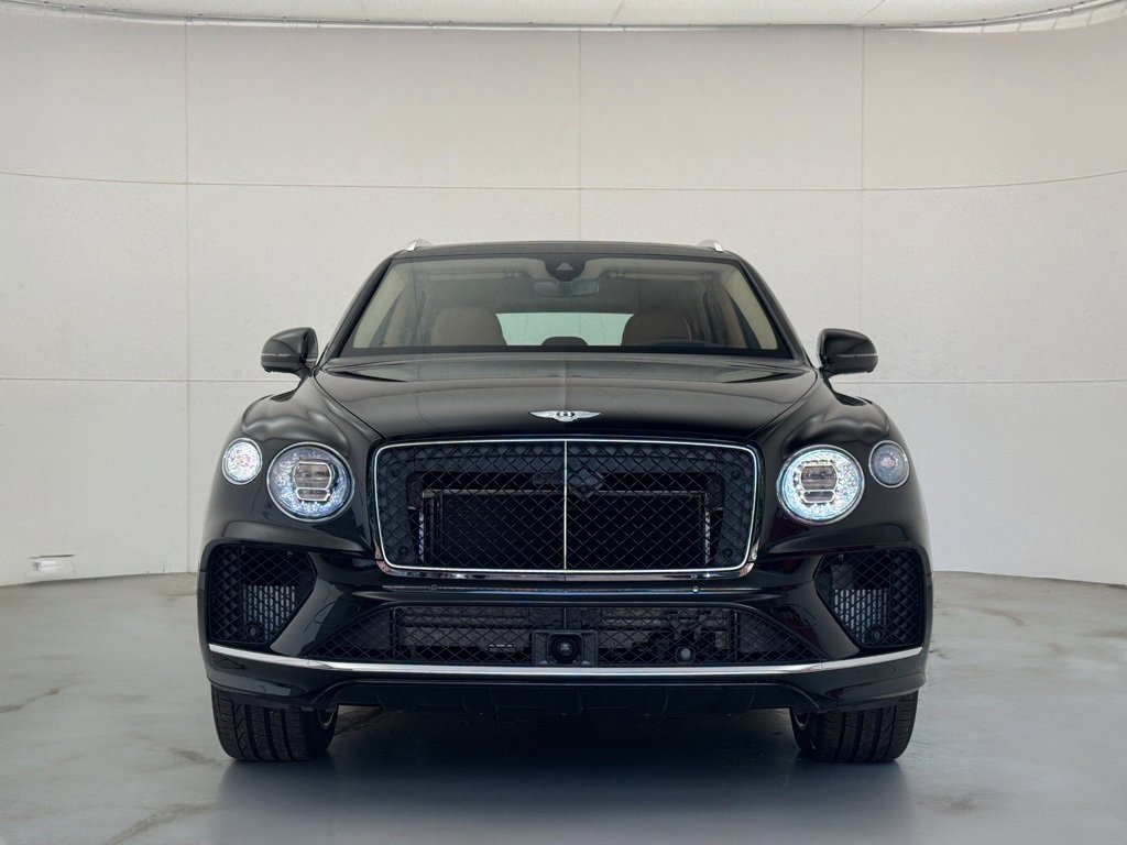 New 2024 Bentley Bentayga Plug-In Hybrid image 8