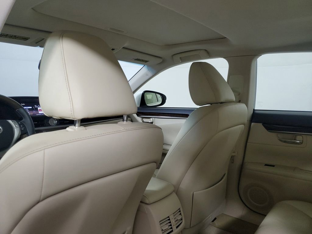 Used 2015 Lexus ES 350 w/ Premium Package FWD image 12