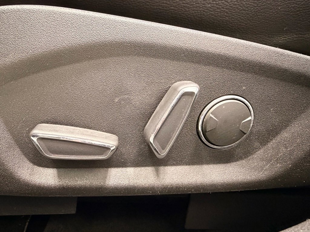 Used 2015 Ford Fusion Titanium image 22