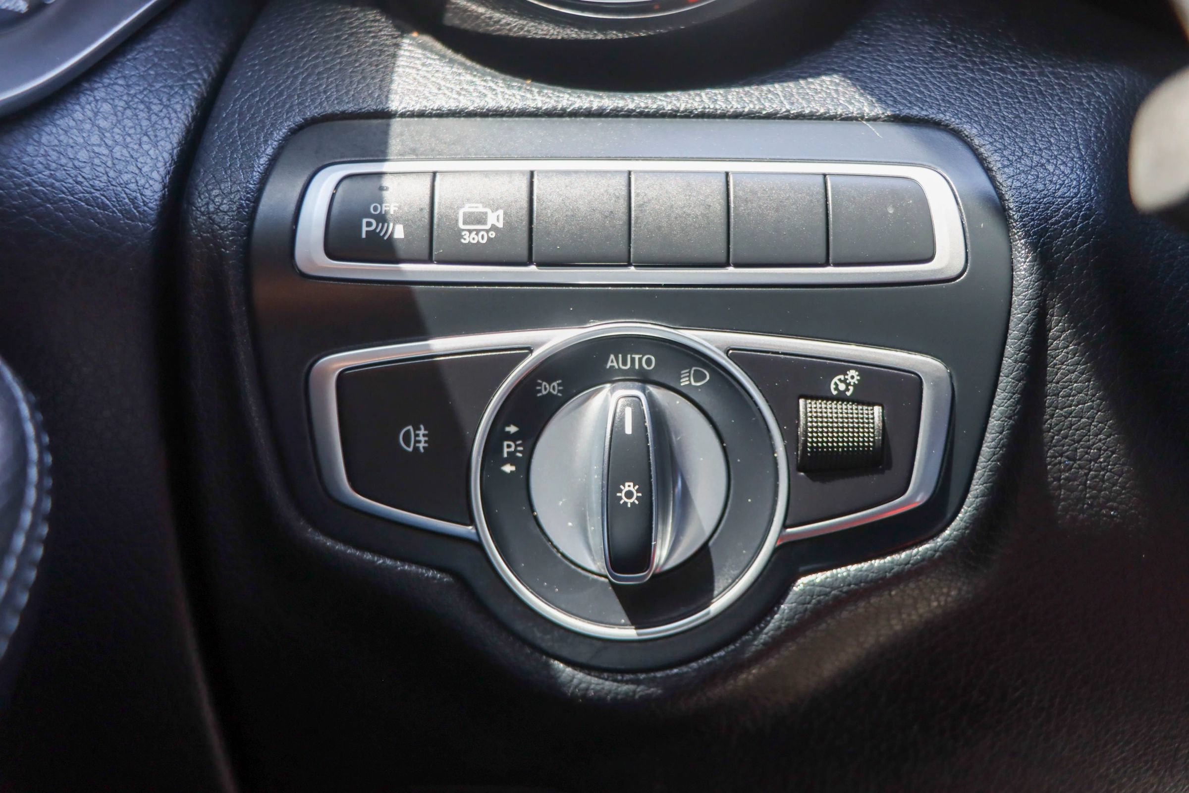 Used 2019 Mercedes-Benz GLC 300 4MATIC Coupe w/ AMG Line image 31