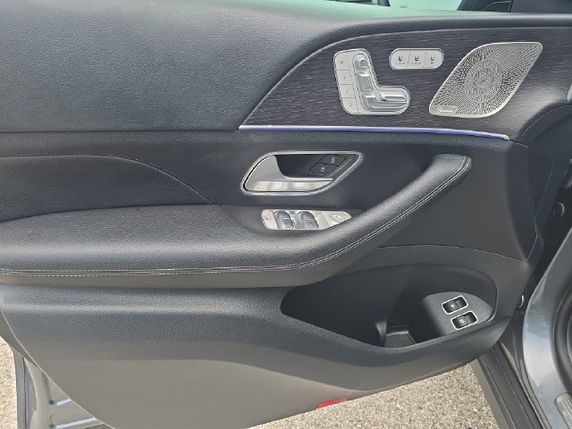 Used 2024 Mercedes-Benz GLE 450e 4MATIC image 18