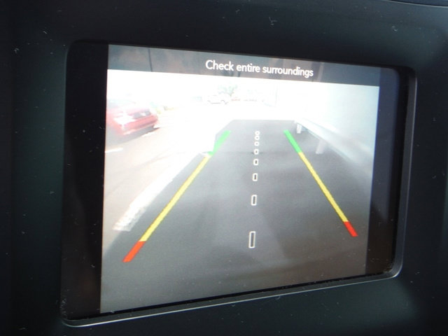 Used 2019 Jeep Cherokee Latitude Plus w/ Cold Weather Group AWD/4WD image 25