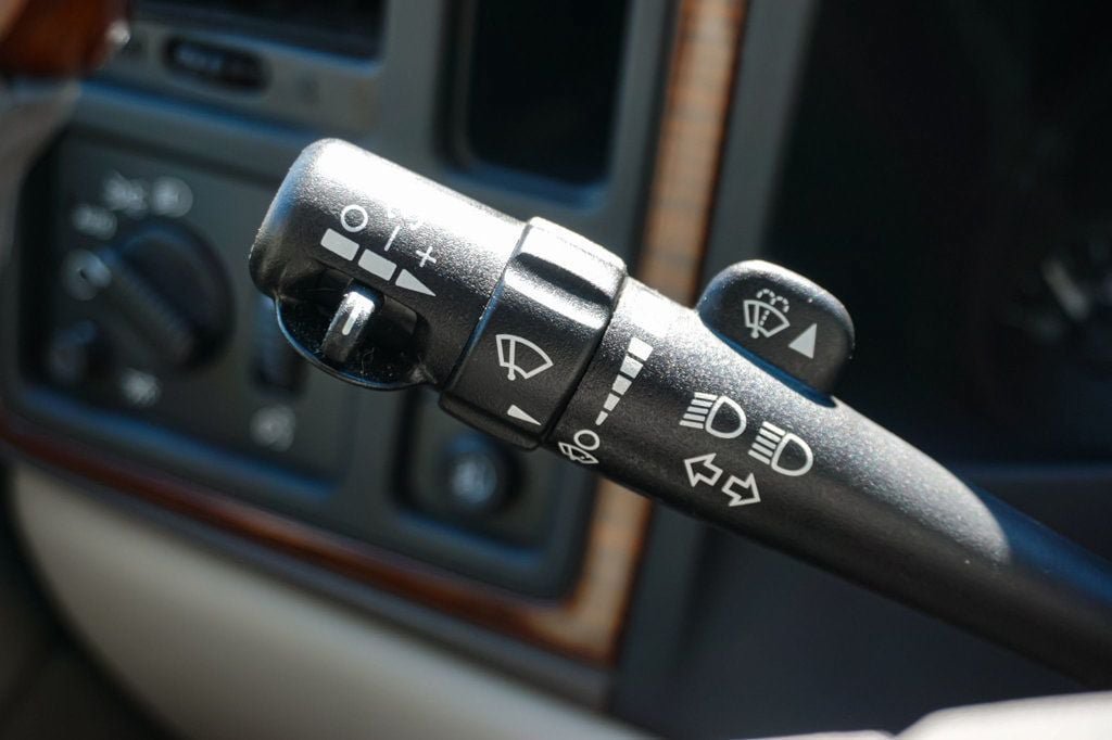 Used 2003 Cadillac Escalade AWD image 20