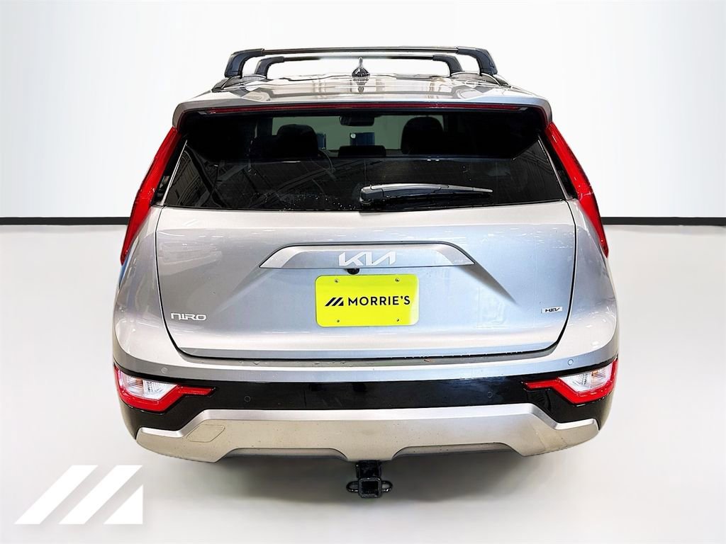 Used 2024 Kia Niro EX Touring FWD image 6