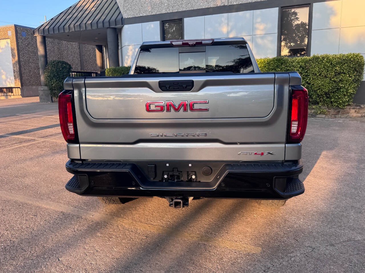 Used 2023 GMC Sierra 1500 AT4X AWD/4WD image 8