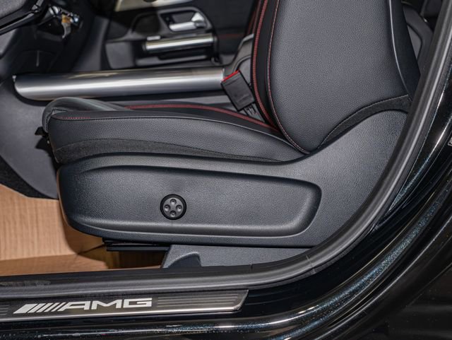 New 2026 Mercedes-Benz GLA 35 AMG 4MATIC image 15