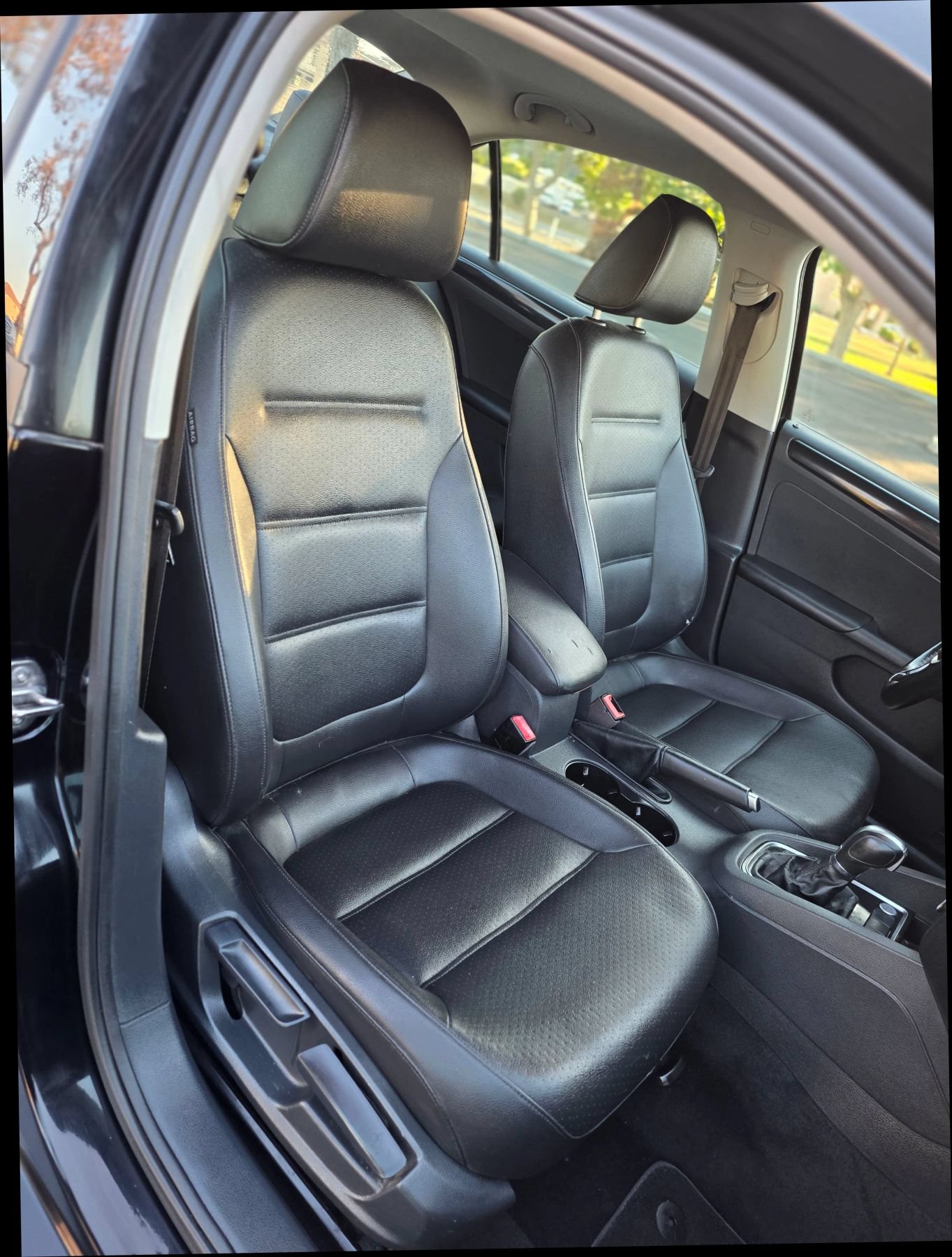 Used 2017 Volkswagen Jetta SEL FWD image 14
