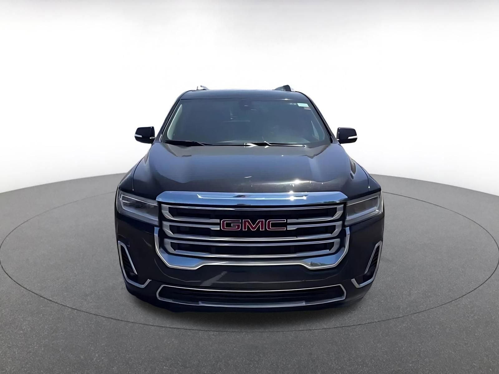 Used 2023 GMC Acadia SLT FWD image 4