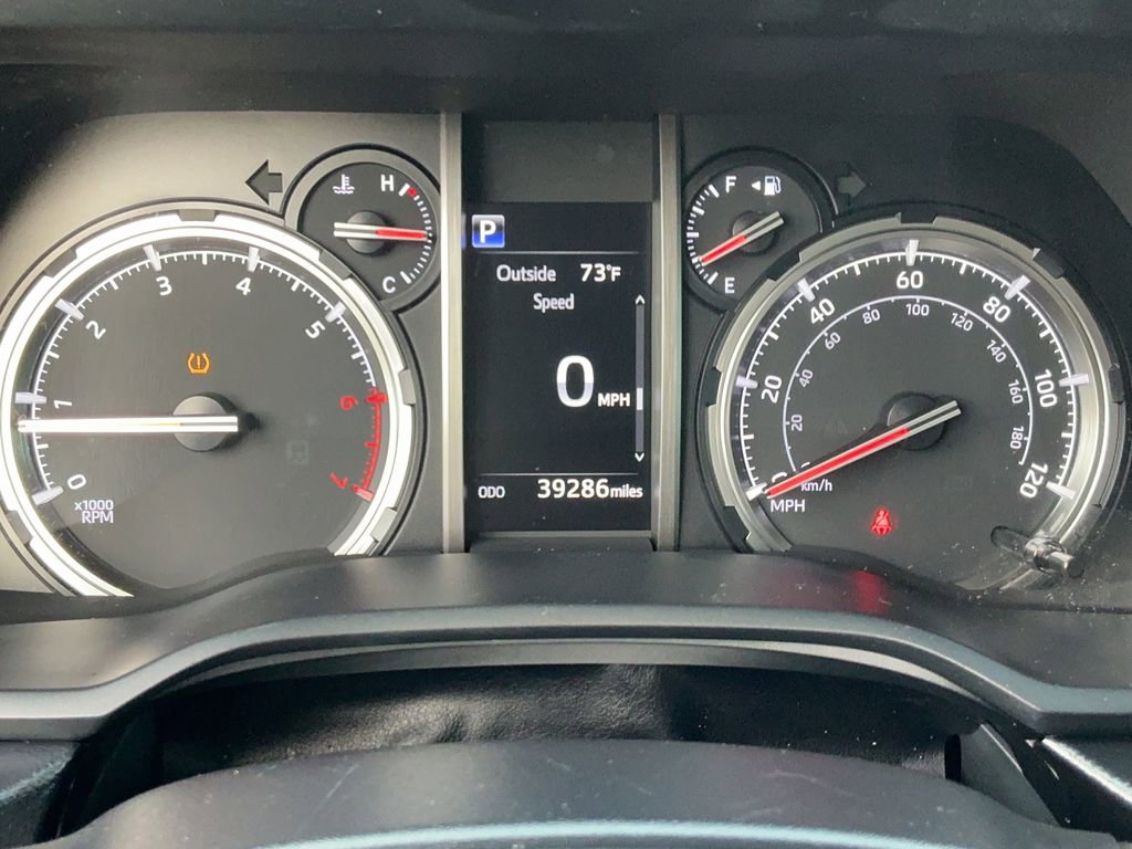 Used 2023 Toyota 4Runner Limited image 24