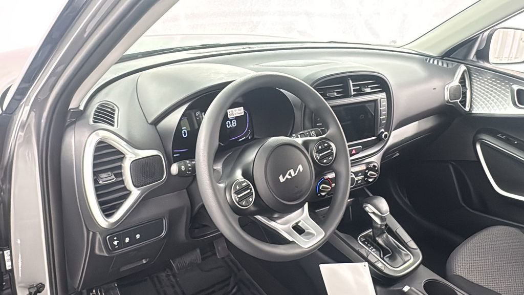 New 2025 Kia Soul LX image 34