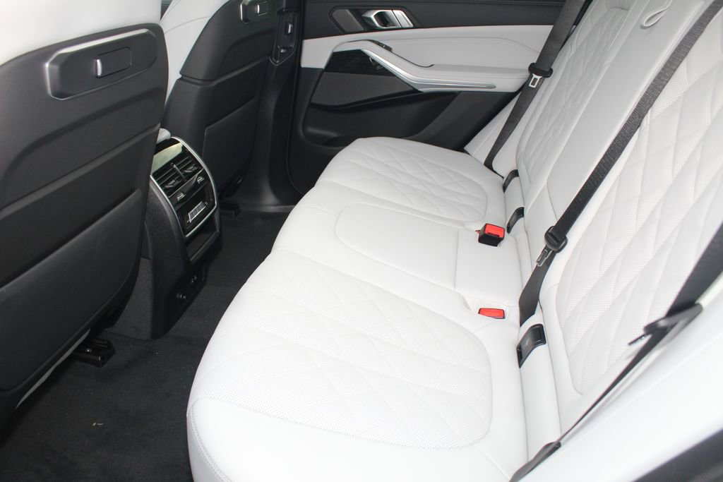 New 2026 BMW X5 xDrive50e w/ M Sport Package image 22