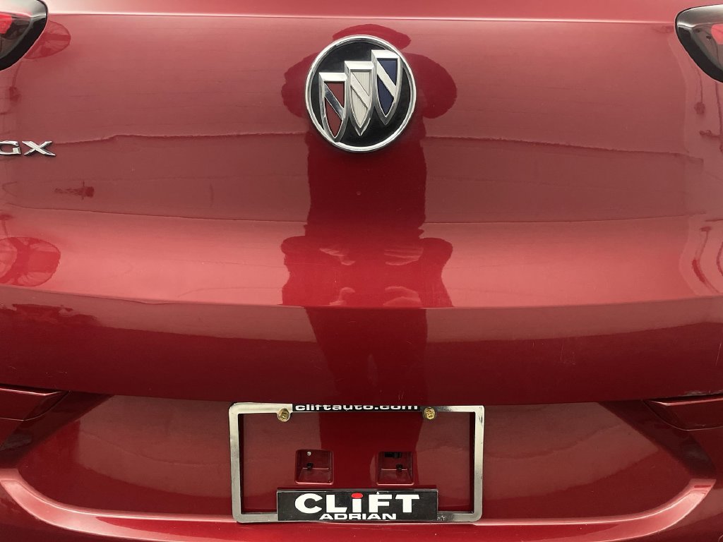 Used 2021 Buick Encore GX Select w/ Sport Touring Package FWD image 23