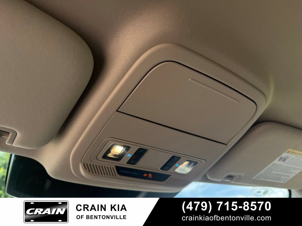 Used 2023 Ford Explorer XLT RWD image 20