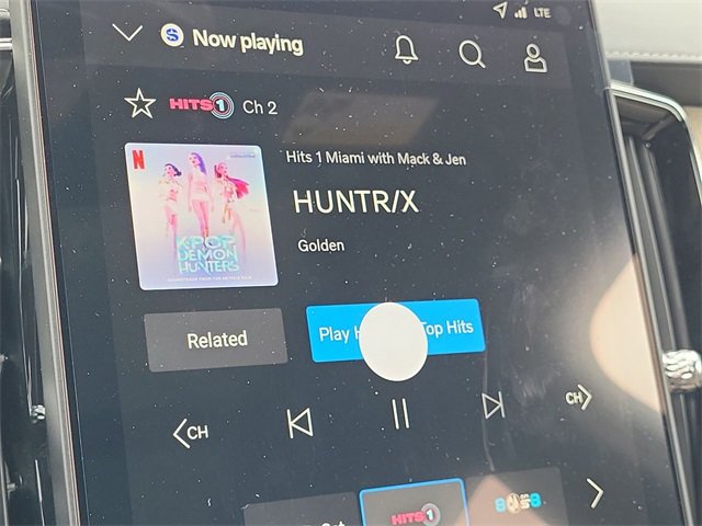 New 2026 Volvo XC90 T8 Plus image 25