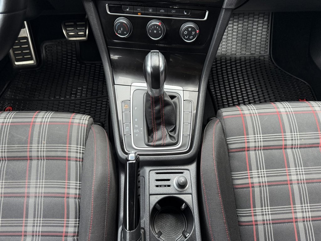 Used 2015 Volkswagen GTI S FWD image 20
